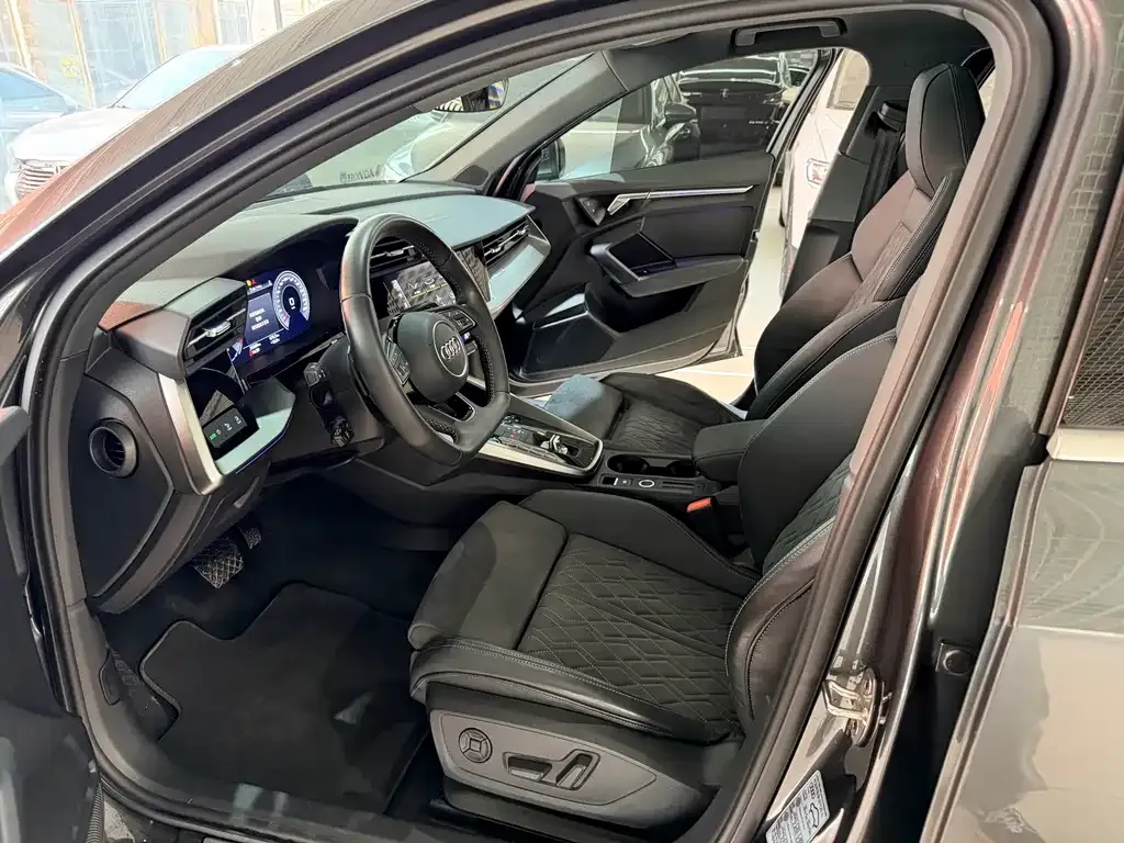 Audi A3 2021 из CN, фото 2
