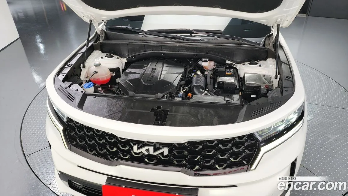 Kia Sorento — фото 8