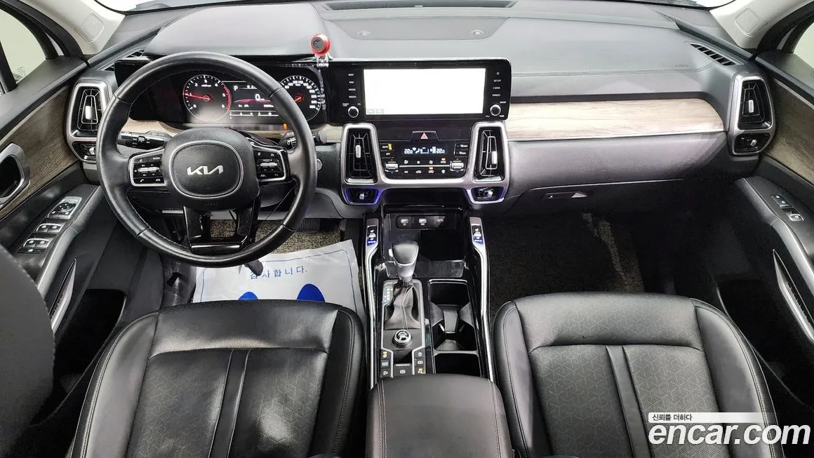 Kia Sorento — фото 7