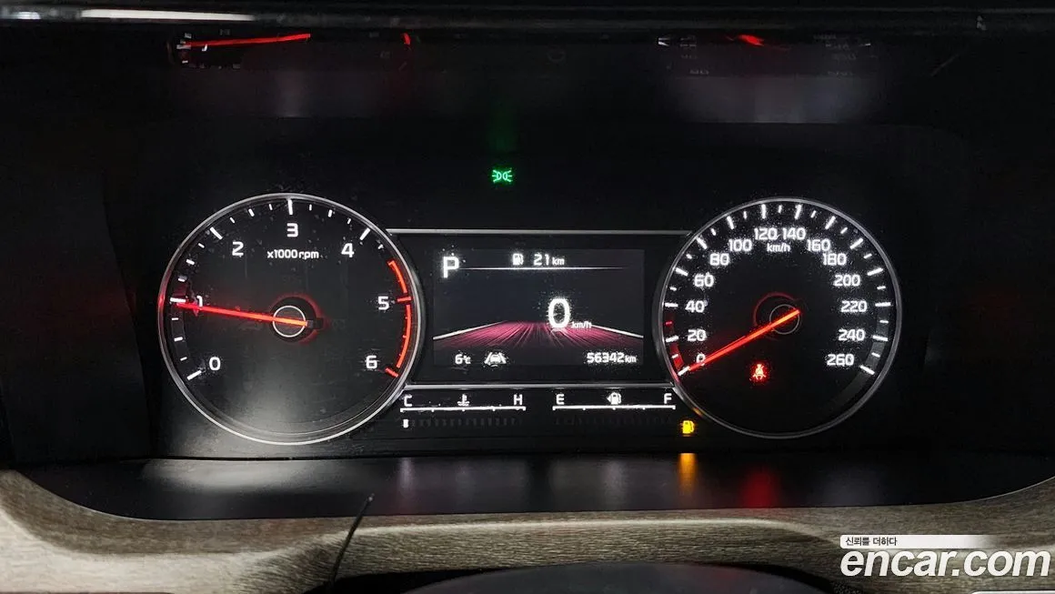 Kia Sorento — фото 6