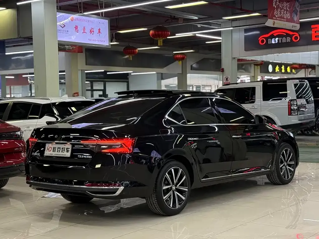 Skoda Superb 2025 из CN, фото 4
