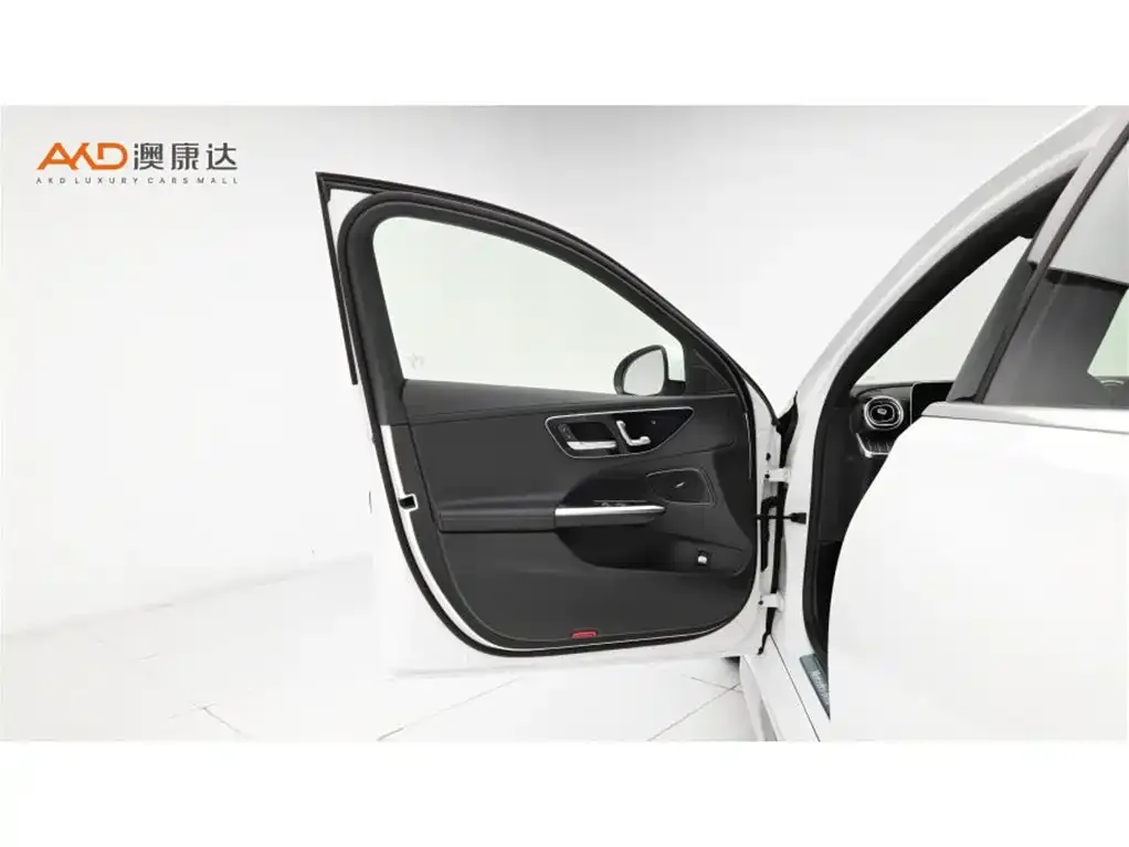 Mercedes-Benz C-Class 2023 из CN, фото 4