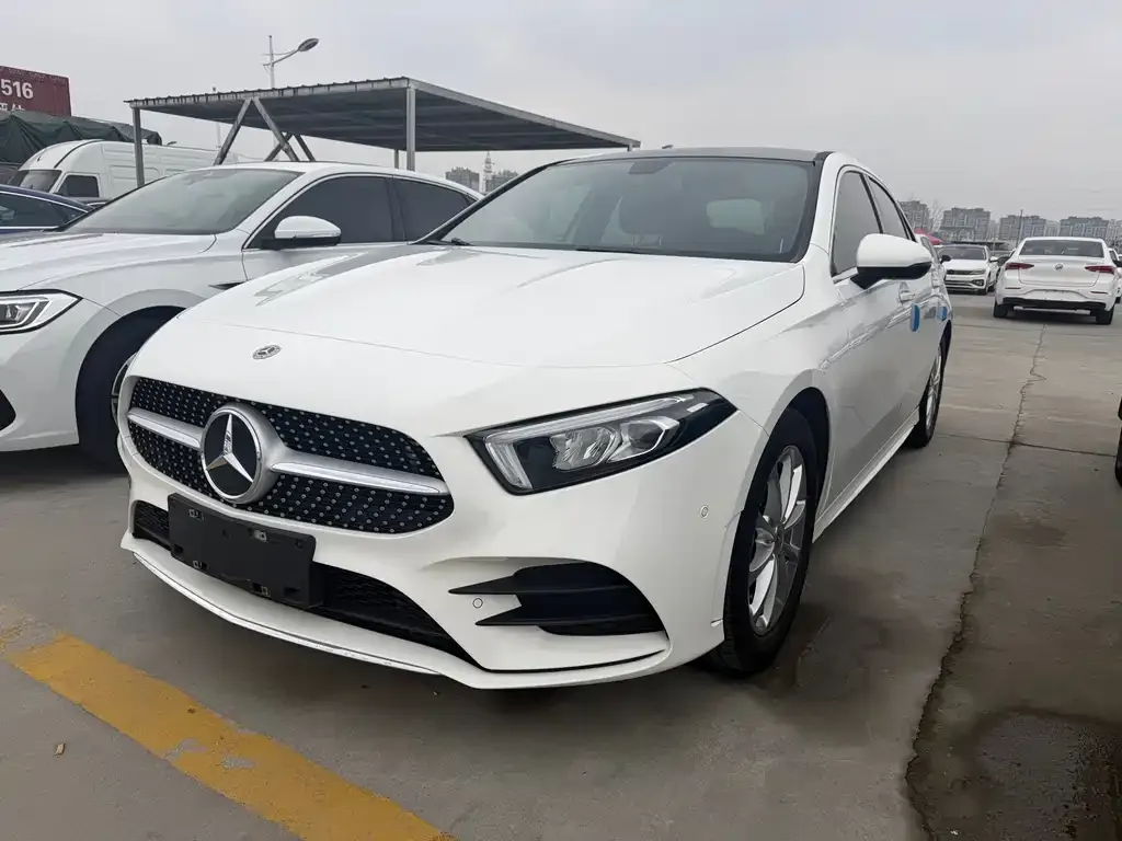 Mercedes-Benz A-Class — фото 1