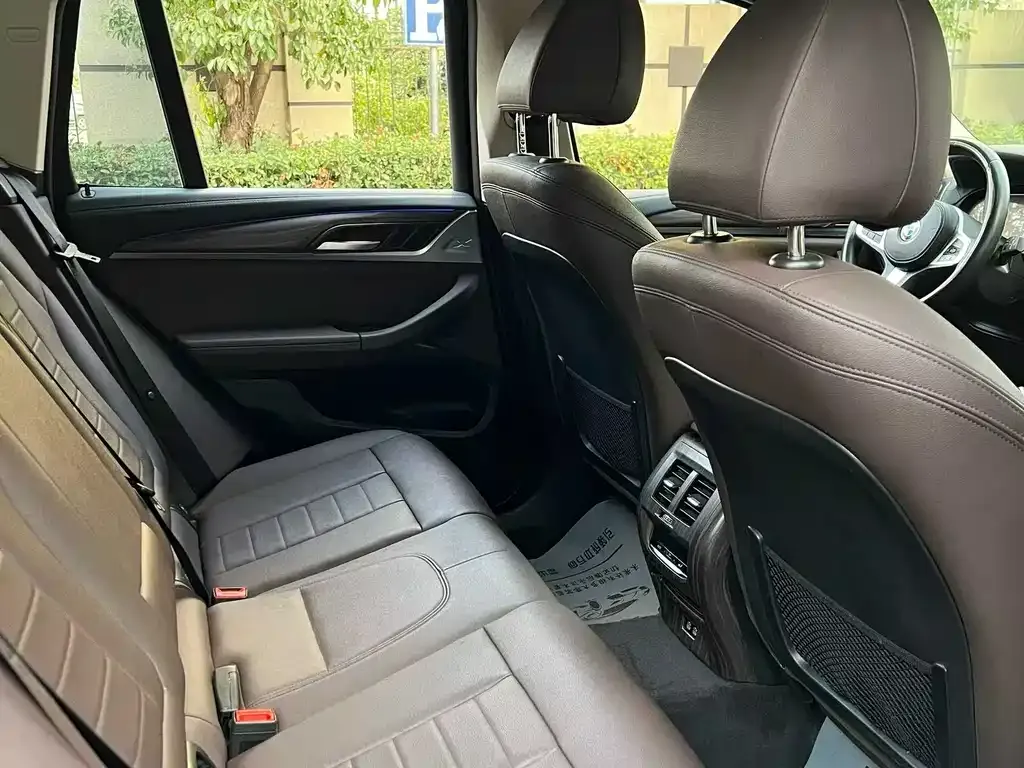 BMW X3 2021 из CN, фото 2