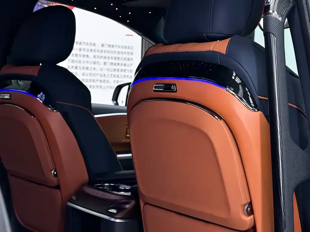 Toyota Granvia 2024 из CN, фото 7