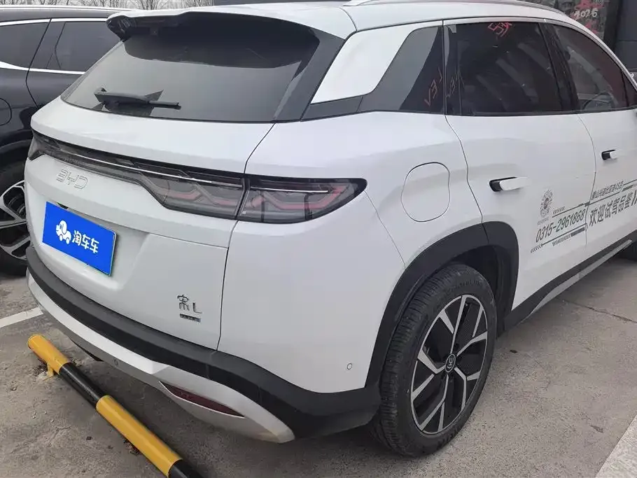 BYD L DM-i — фото 3