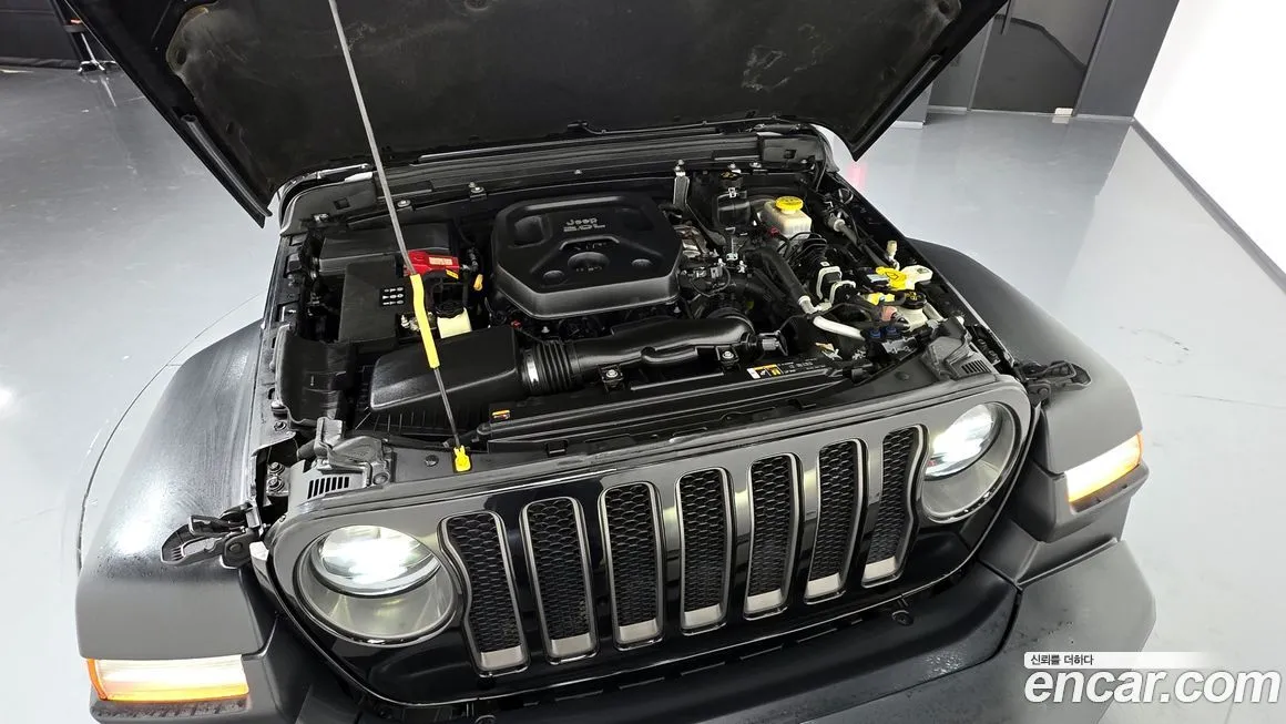 Jeep Wrangler 2021 из KR, фото 4