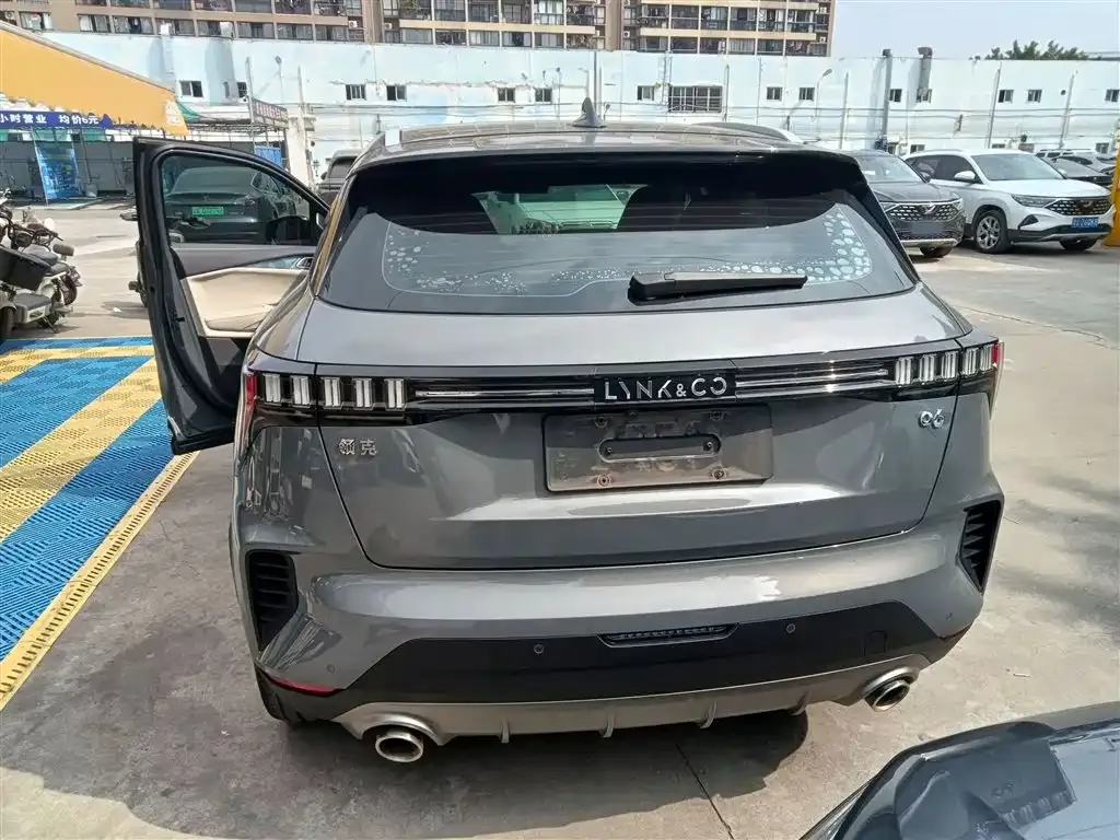 Lynk & Co 06 2021 из CN, фото 9