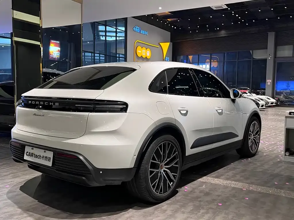 Porsche Macan EV 2025 из CN, фото 9