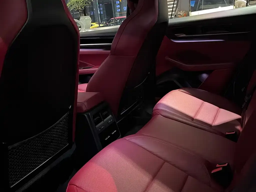 Porsche Macan EV 2025 из CN, фото 5