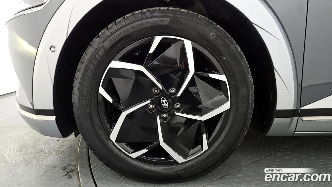 Hyundai Ioniq5 — фото 2