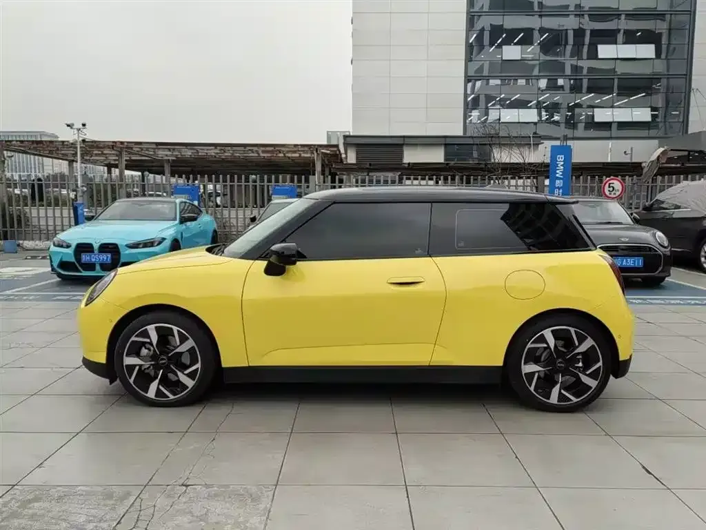 MINI Cooper EV 2024 из CN, фото 6