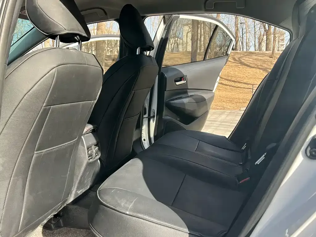 Toyota Corolla 2025 из CN, фото 3