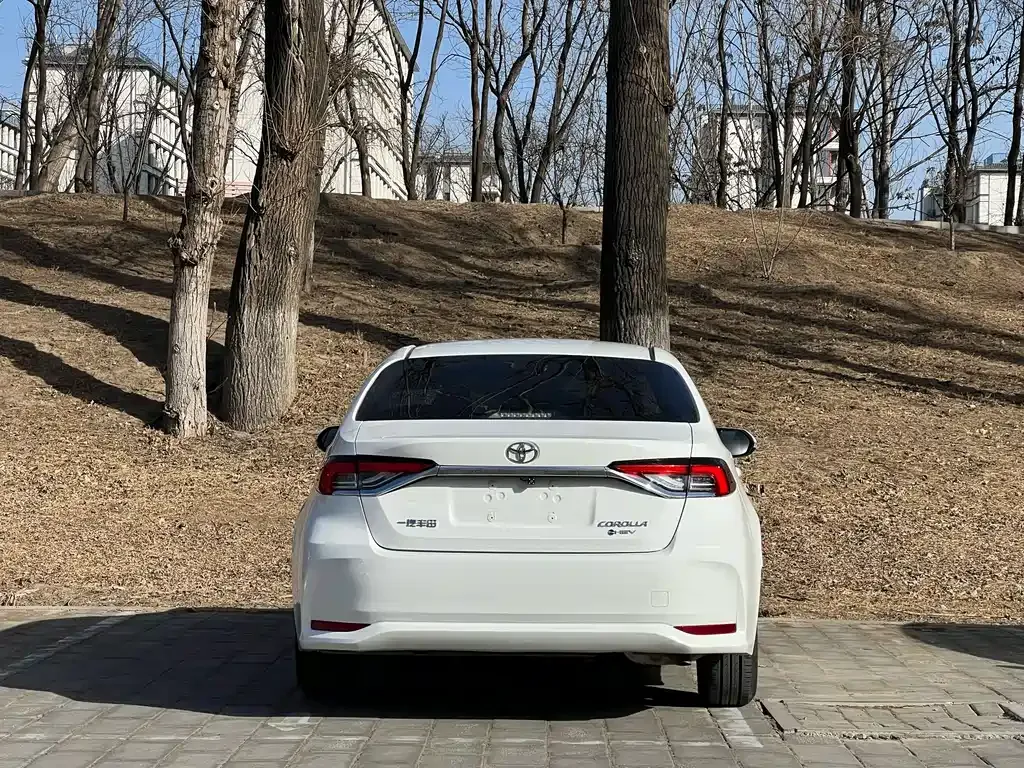 Toyota Corolla 2025 из CN, фото 10