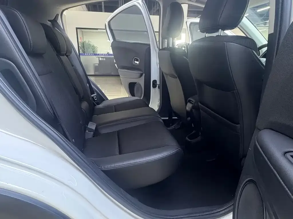 Honda Vezel 2021 из CN, фото 8