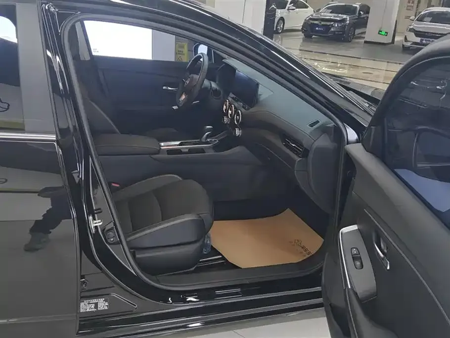 Nissan Sylphy 2023 из CN, фото 5