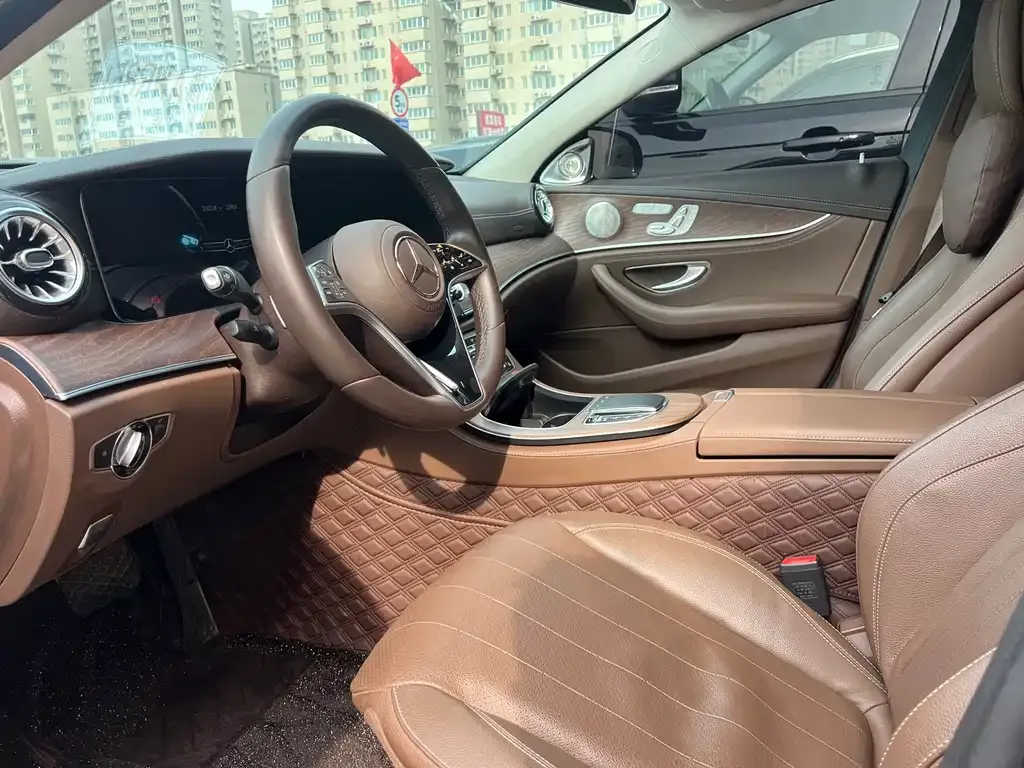 Mercedes-Benz E-Class 2023 из CN, фото 3