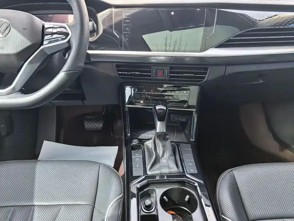 Volkswagen Passat 2024 из CN, фото 6