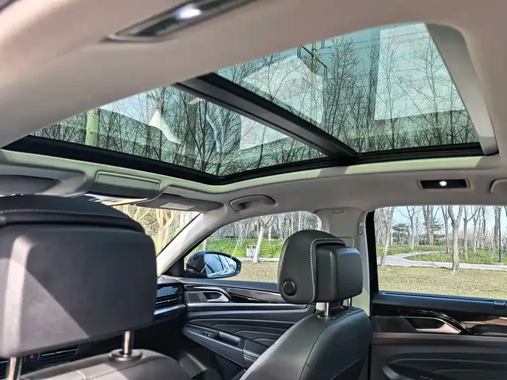 Volkswagen Passat 2024 из CN, фото 8