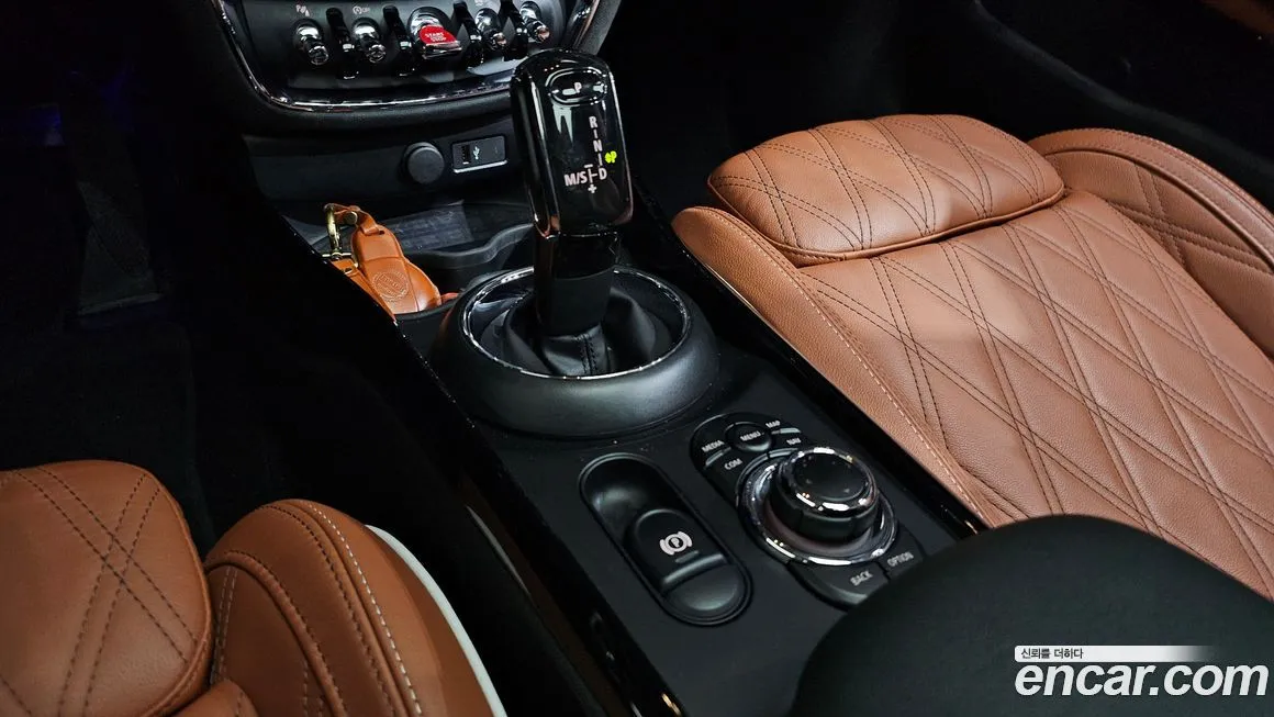 Mini Clubman — фото 8