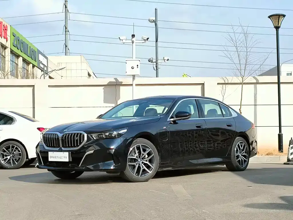 BMW i5 — фото 6