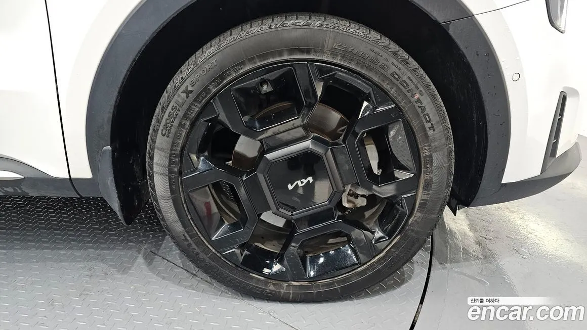 Kia Sorento — фото 7