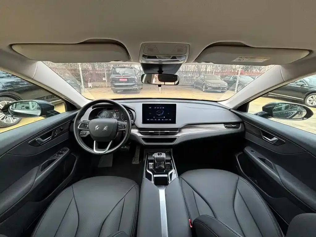 Hongqi E-QM5 2024 из CN, фото 2