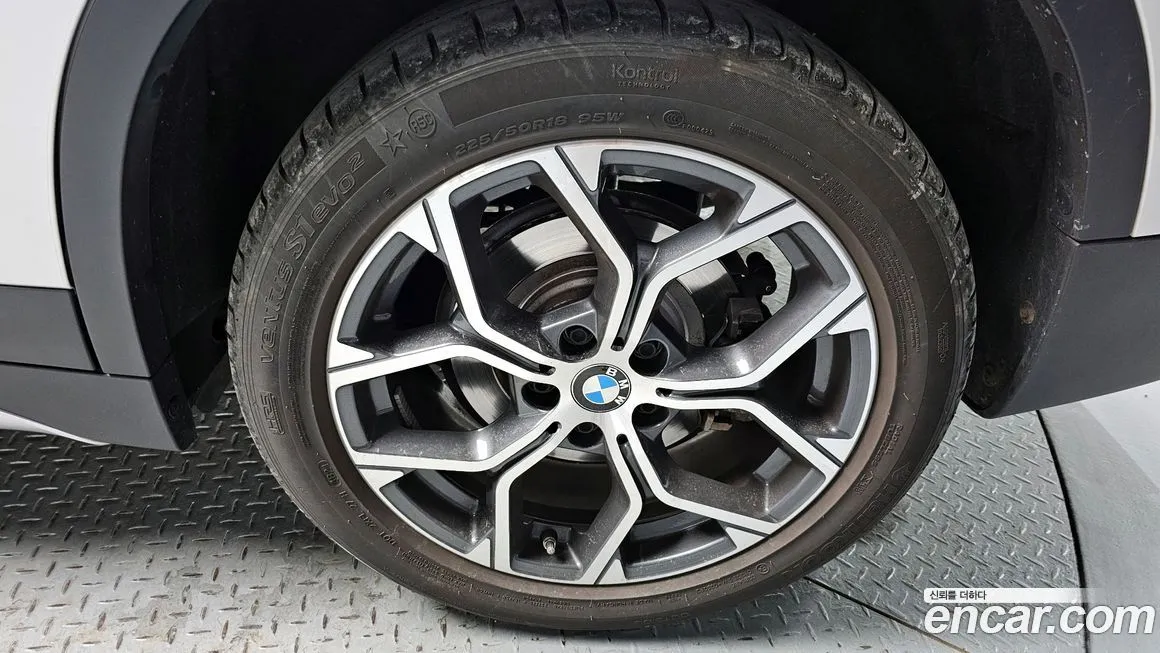 BMW X1 — фото 10