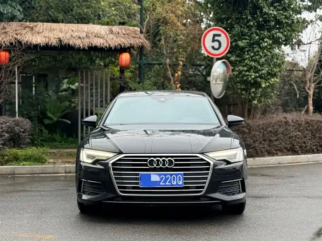 Audi A6L 2022 из CN, фото 4