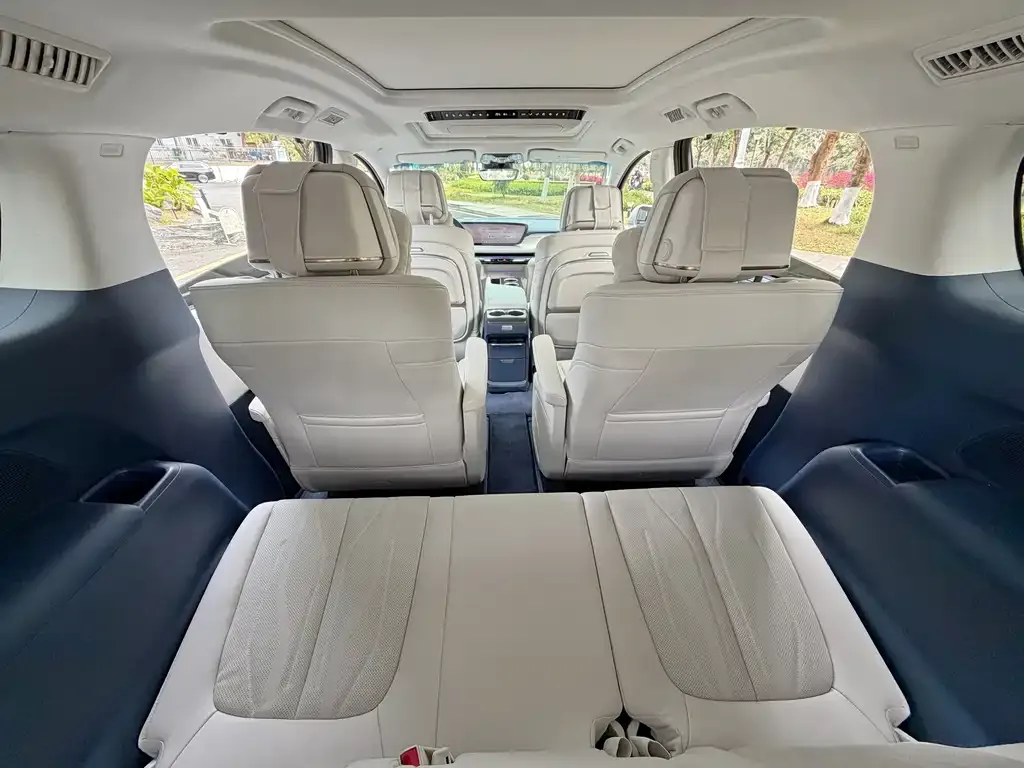 Buick GL8 Hybrid — фото 8