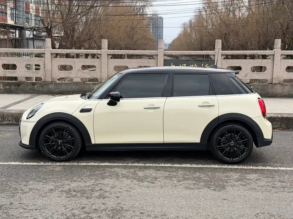 MINI Cooper (3-door) 2021 из CN, фото 4