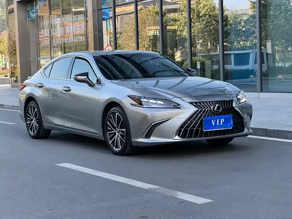 Lexus ES 2022 из CN, фото 2