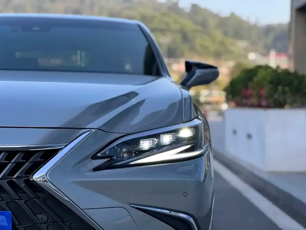 Lexus ES 2022 из CN, фото 4