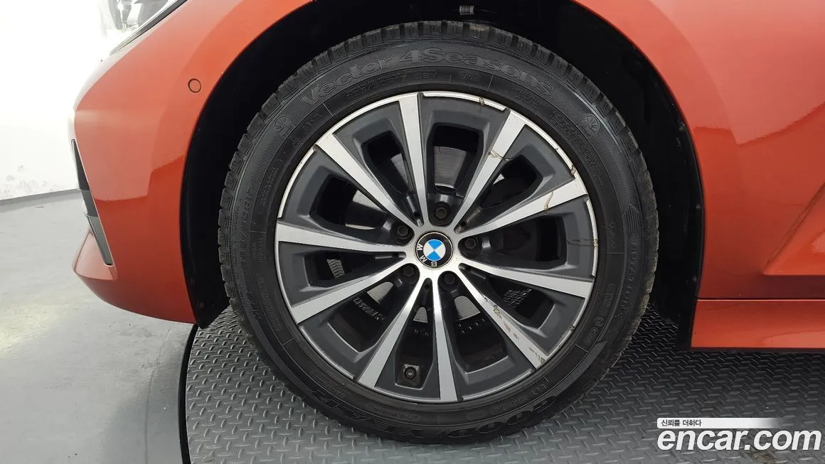 BMW 3-Series 2021 из KR, фото 9