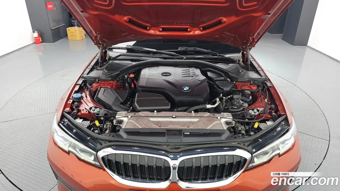 BMW 3-Series 2021 из KR, фото 2