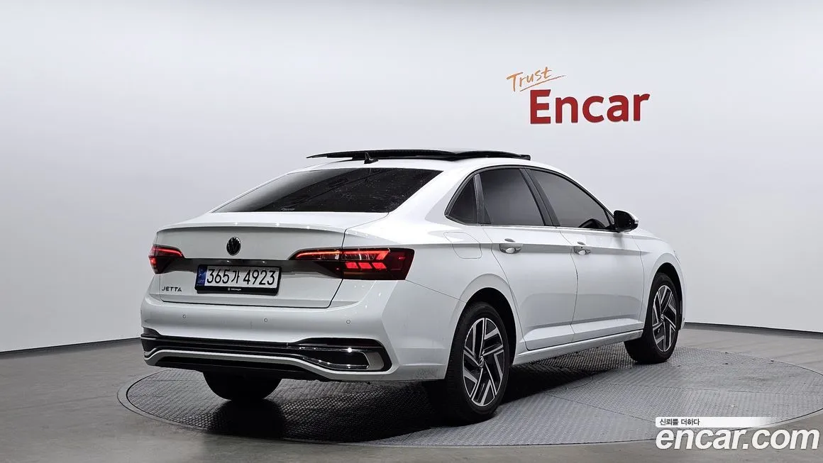 Volkswagen Jetta 2024 из KR, фото 3