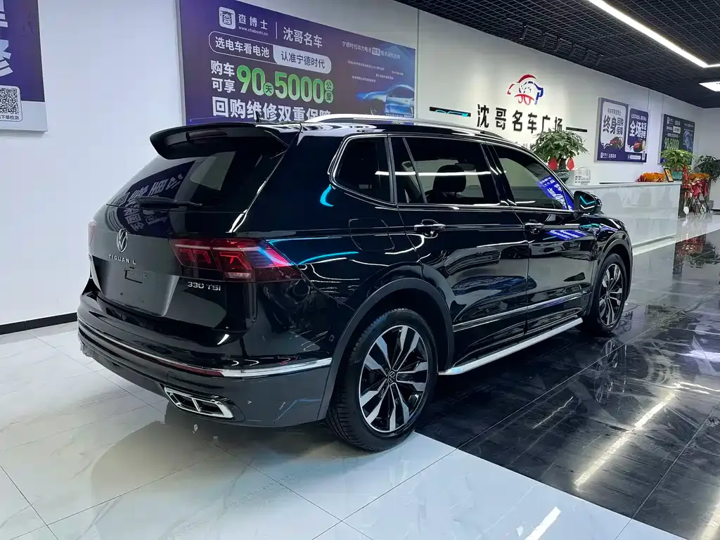 Volkswagen Tiguan L — фото 9