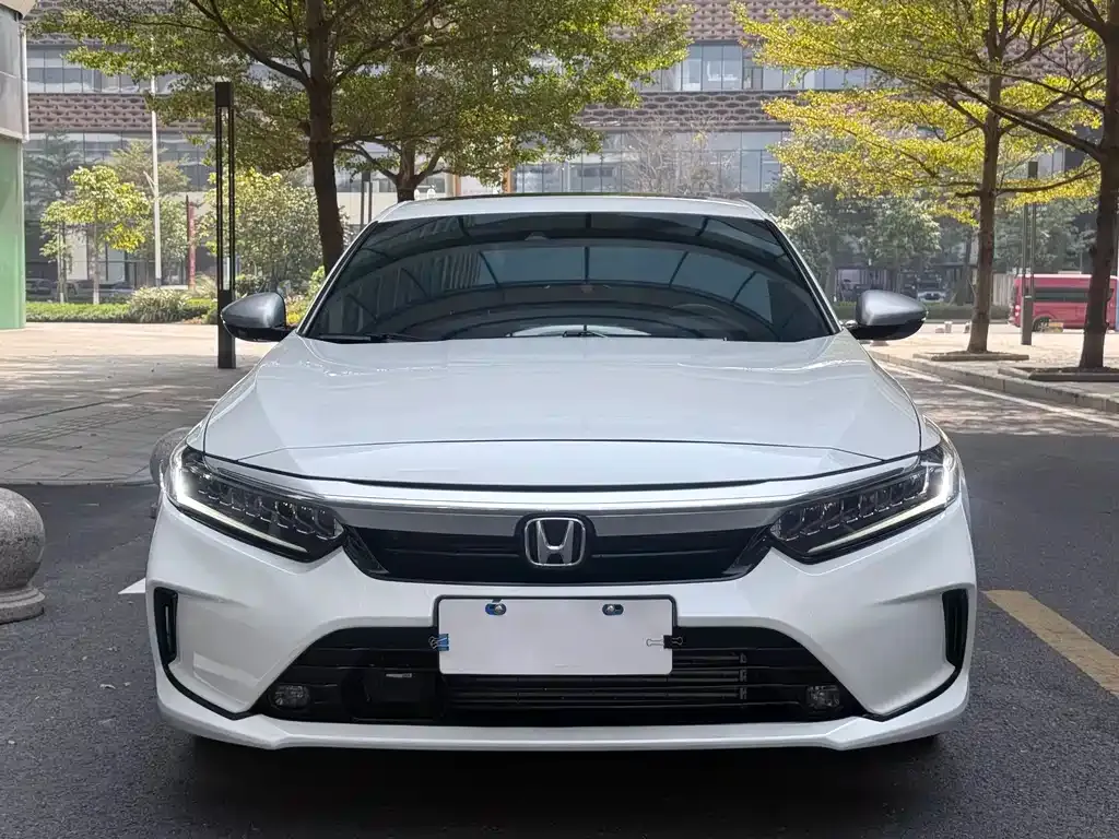 Honda Inspire 2023 из CN, фото 2