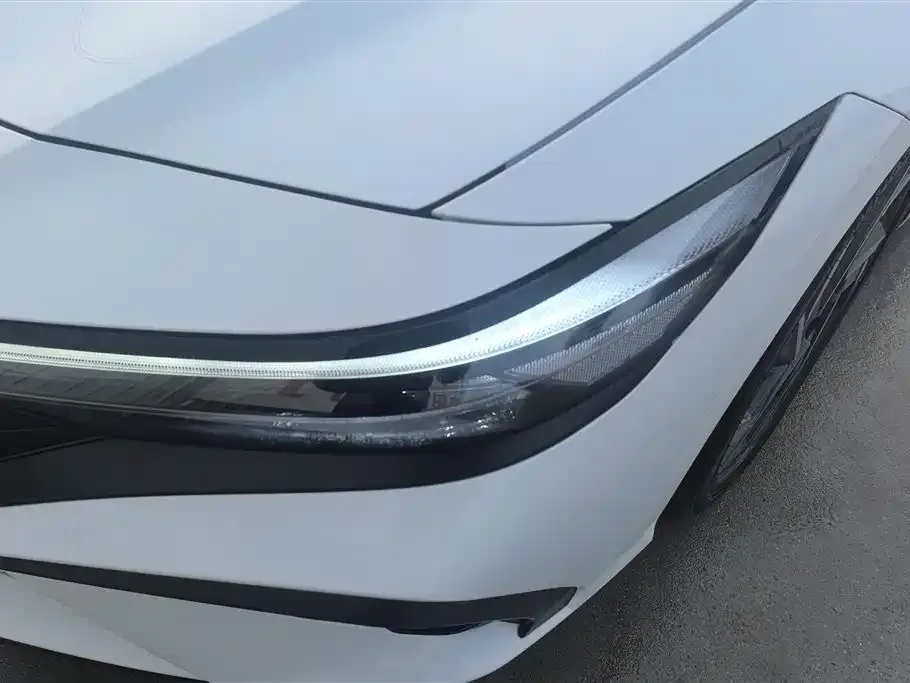 Hyundai Elantra 2025 из CN, фото 2