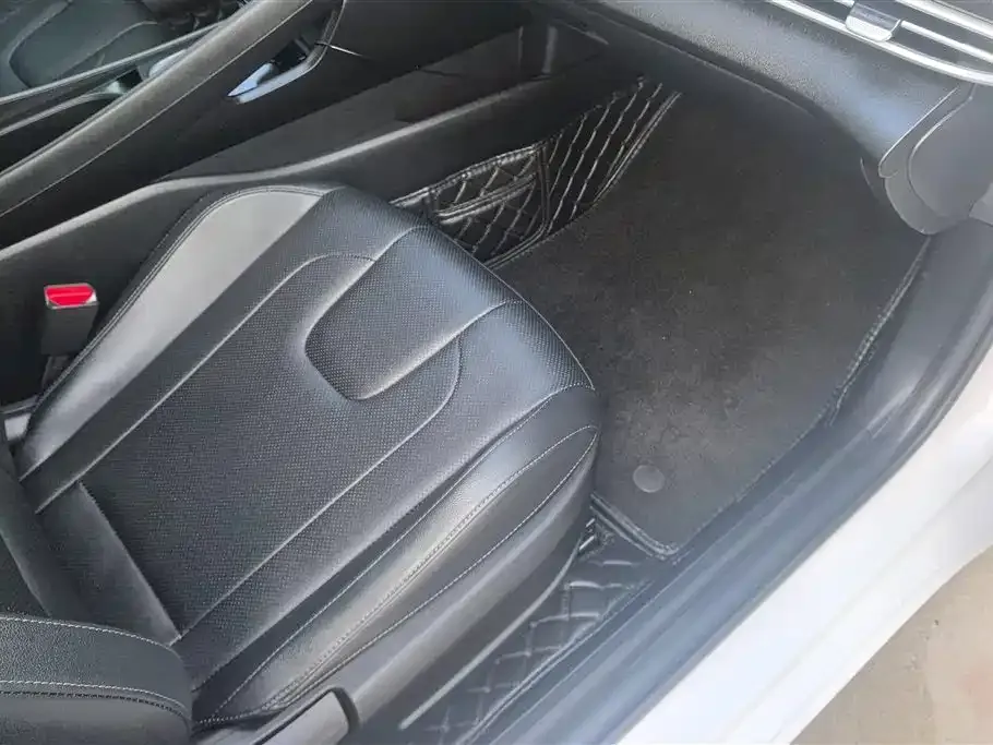 Hyundai Elantra 2025 из CN, фото 3