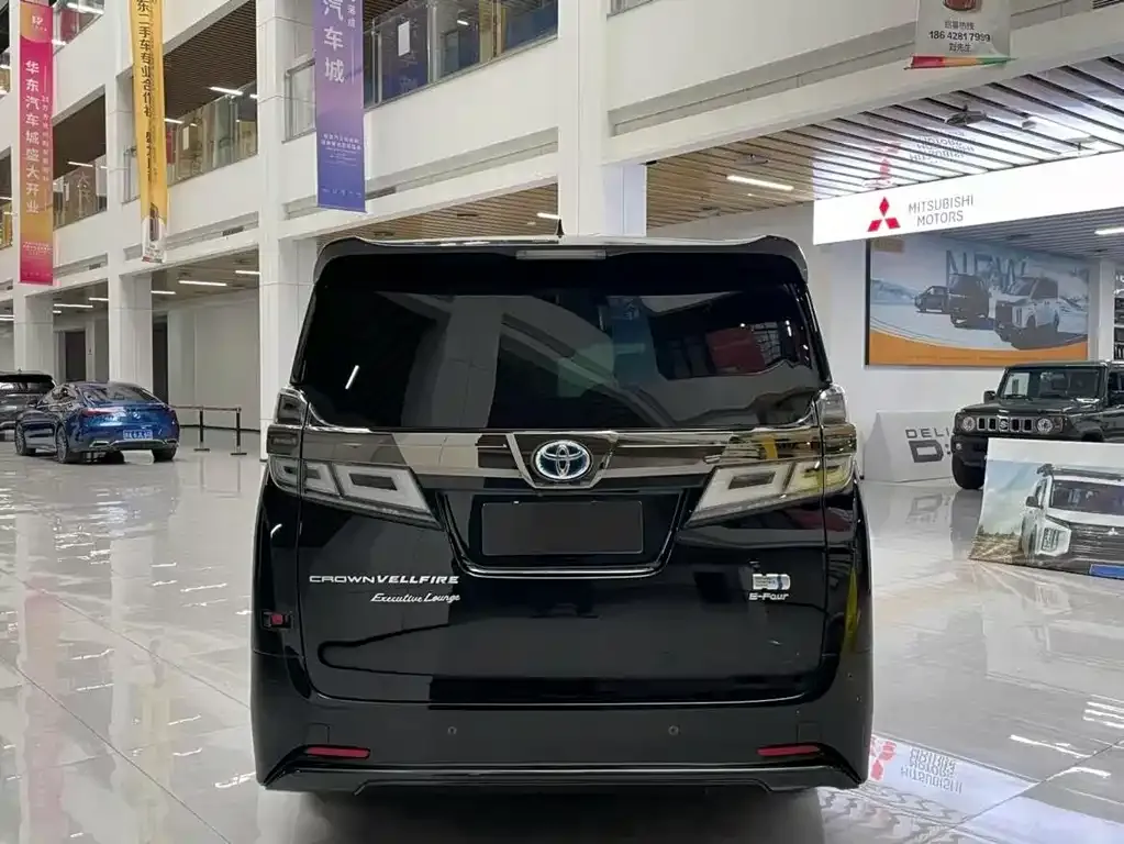 Toyota Vellfire 2023 из CN, фото 4