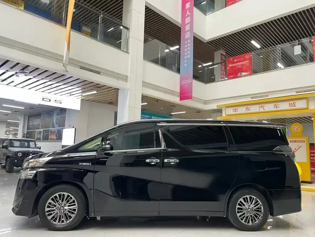 Toyota Vellfire 2023 из CN, фото 9