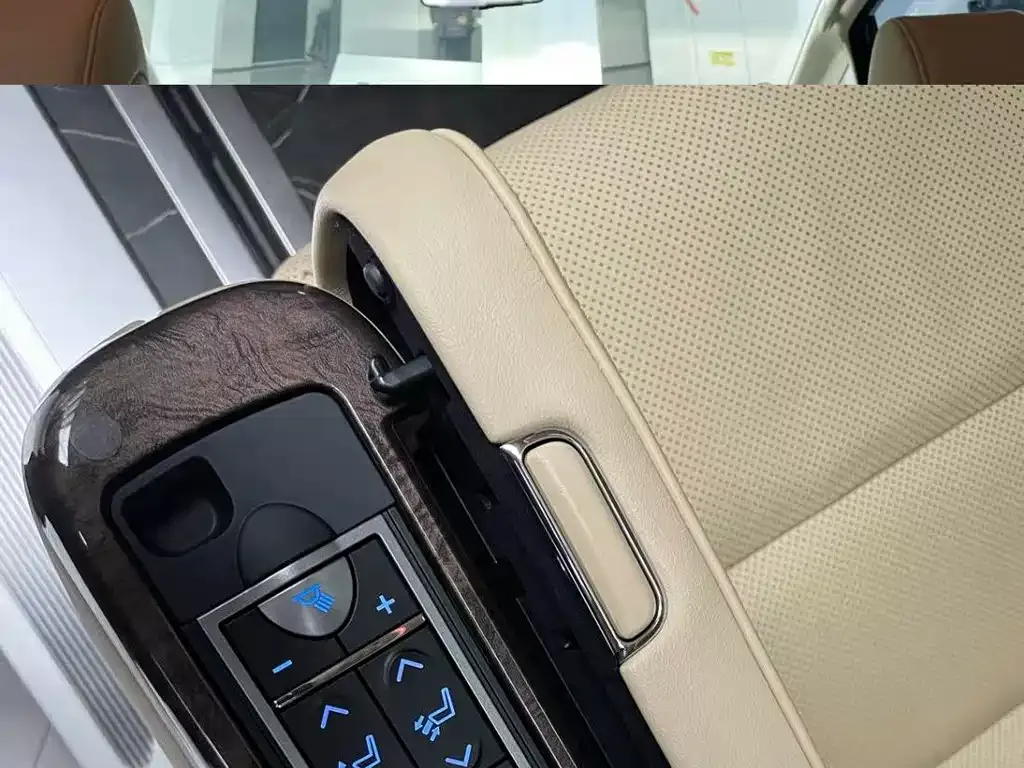 Toyota Vellfire 2023 из CN, фото 5