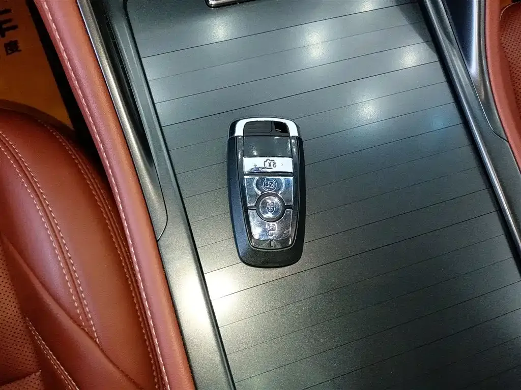 Lincoln Nautilus 2025 из CN, фото 2