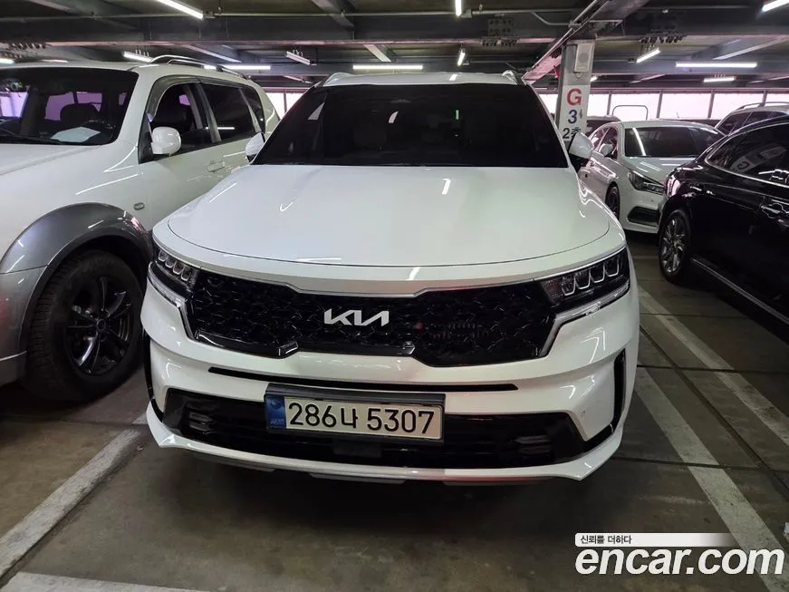 Kia Sorento — фото 1