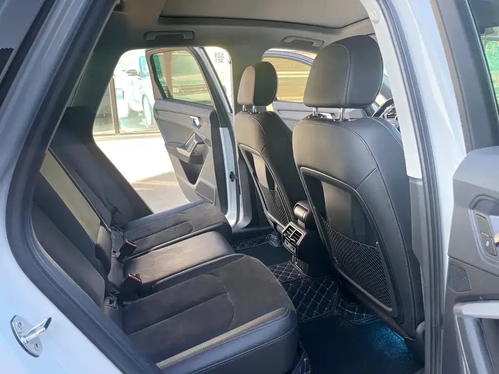 Audi Q3 2021 из CN, фото 8