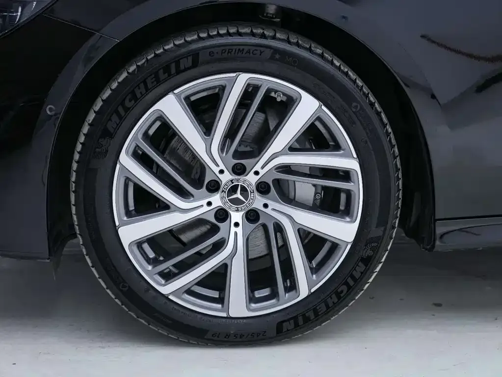 Mercedes-Benz E-Class 2025 из CN, фото 3