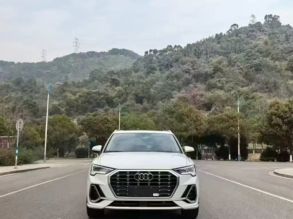 Audi Q3 — фото 6