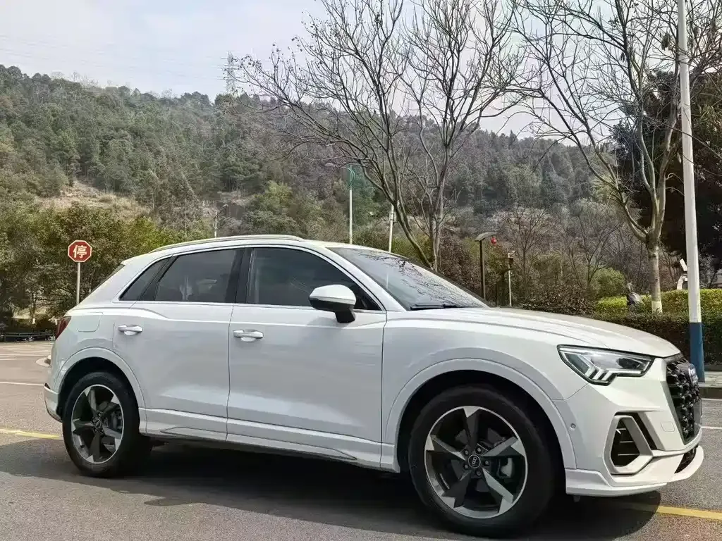 Audi Q3 — фото 9