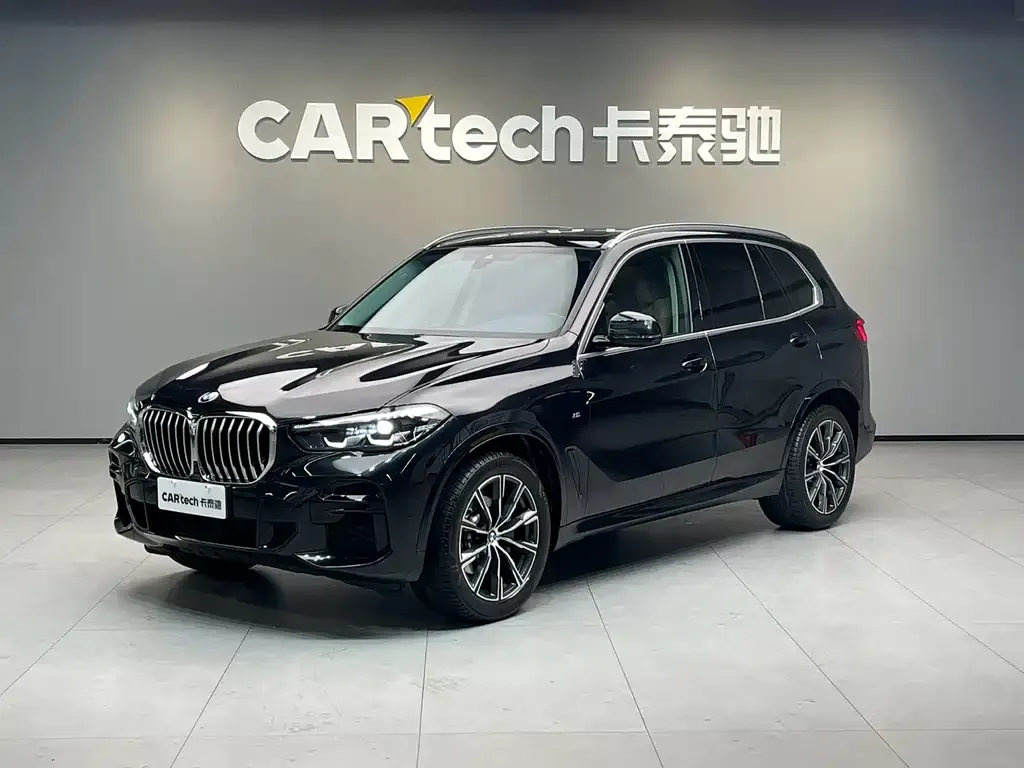 BMW X5 (Import) — фото 1